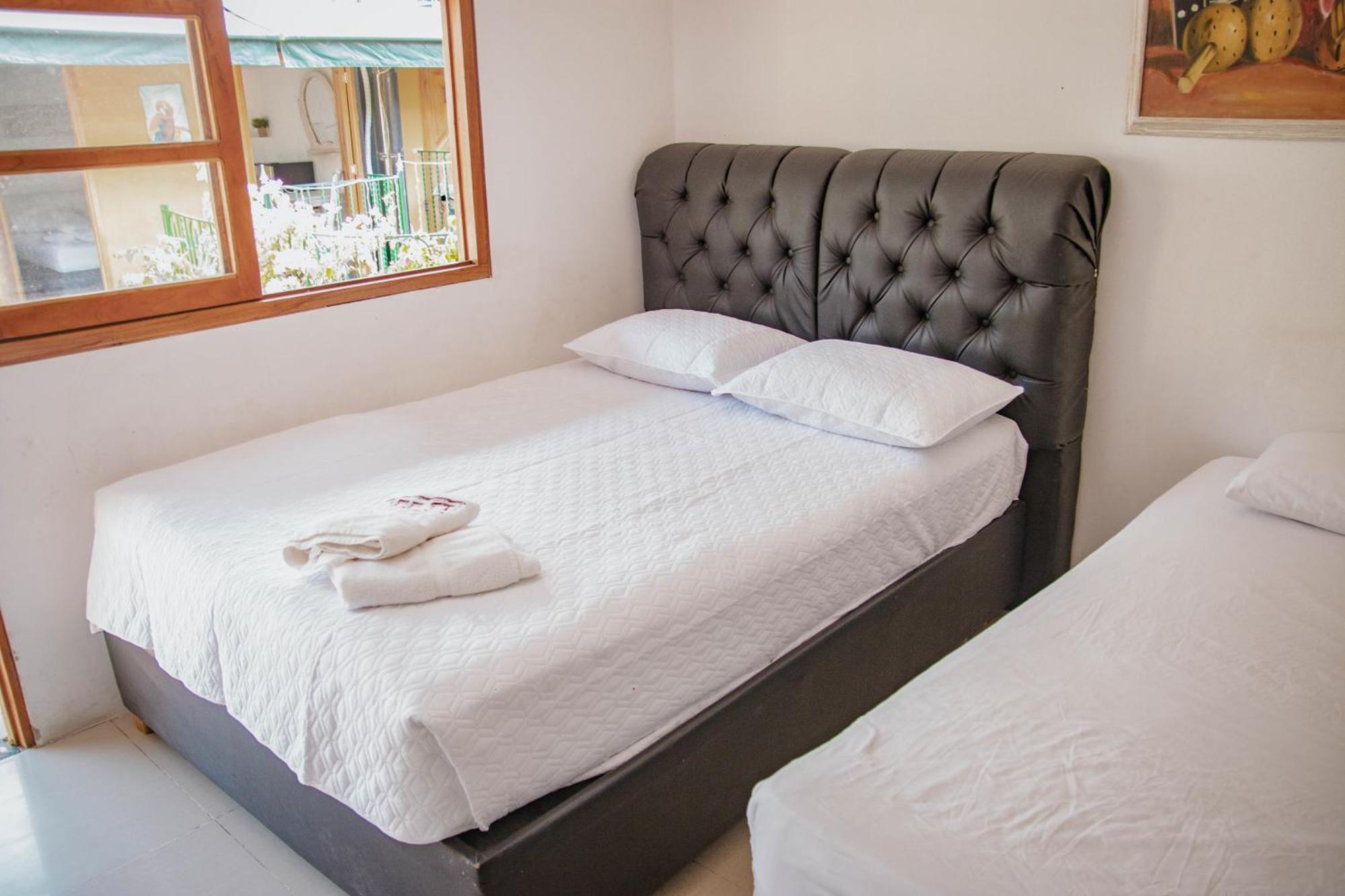 Hotel La Casona De Getsemani Cartagena Exteriör bild