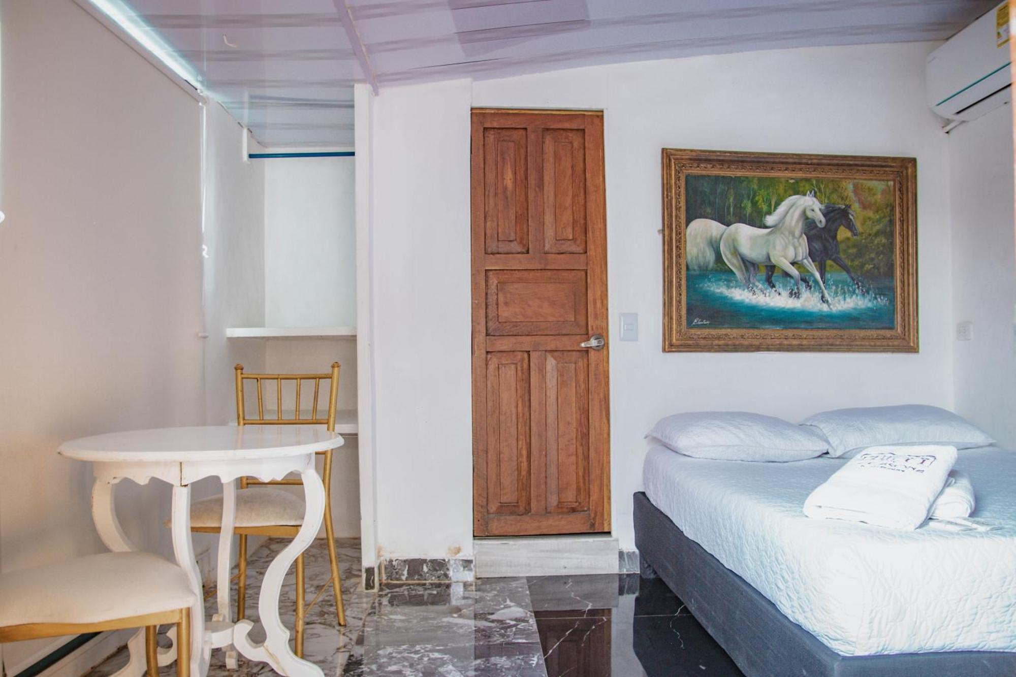 Hotel La Casona De Getsemani Cartagena Exteriör bild